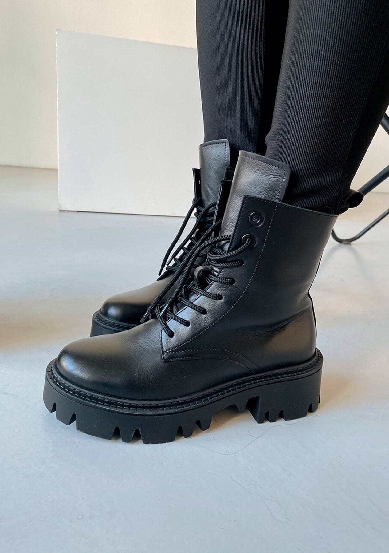 Черевики жіночі шкіряні Etape BOOTS BLACK чорні