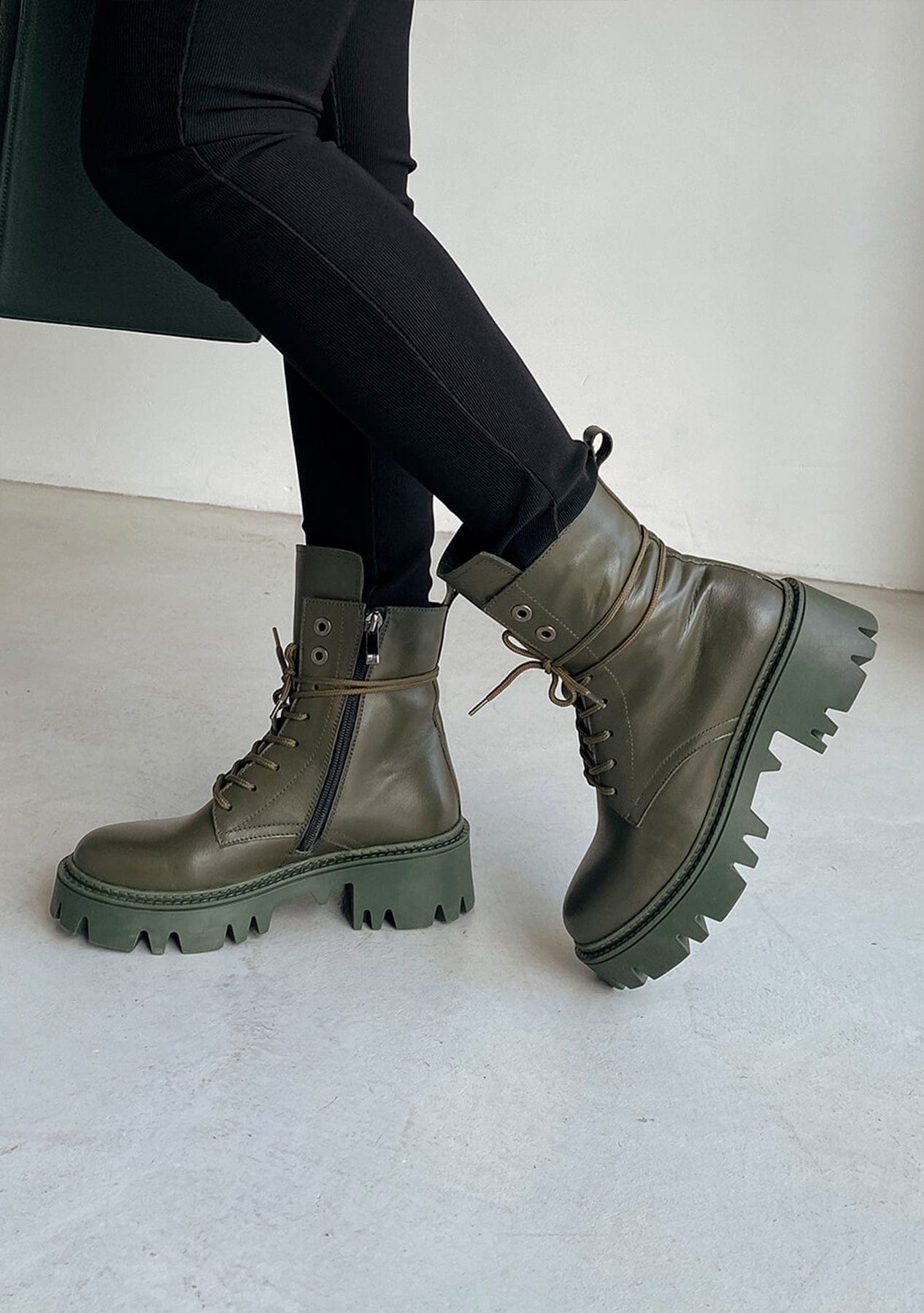 Черевики жіночі шкіряні Etape BOOTS KHAKI хакі