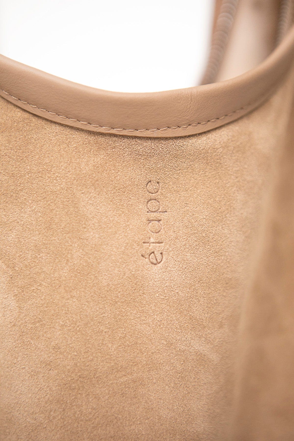 Сумка замшева Etape La Poche Grand Suede Biscotto