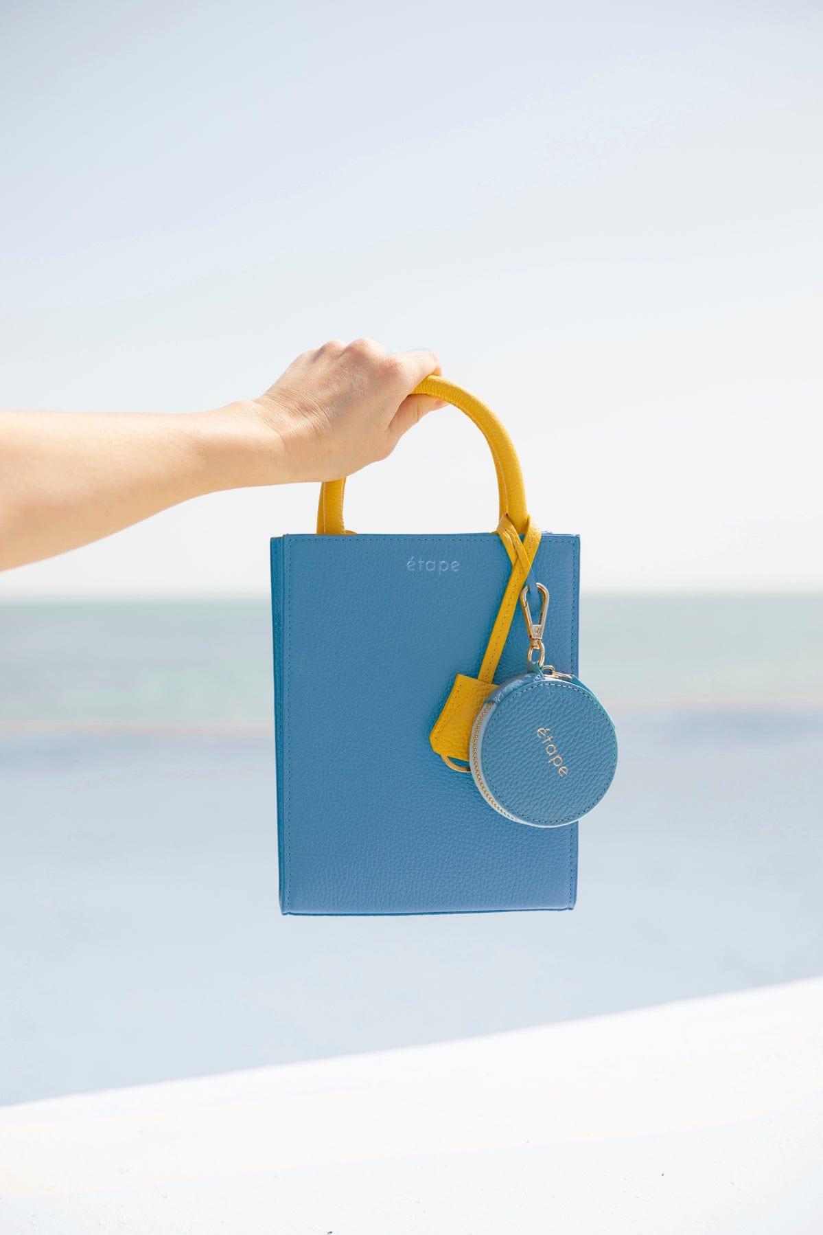 Сумка шкіряна Etape TOY BAG 888 BY Блакитний / жовтий